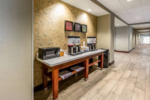 Images Hampton Inn & Suites Fredericksburg-at Celebrate Virginia