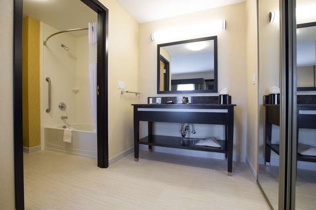 Images Hampton Inn & Suites Toledo/Westgate