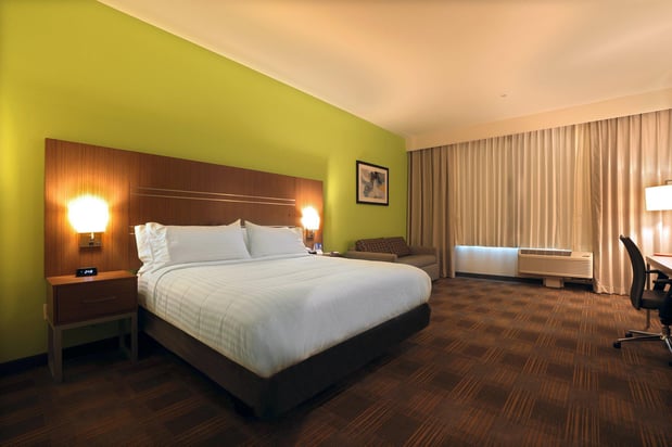 Images Holiday Inn Express & Suites Dripping Springs - Austin Area by IHG