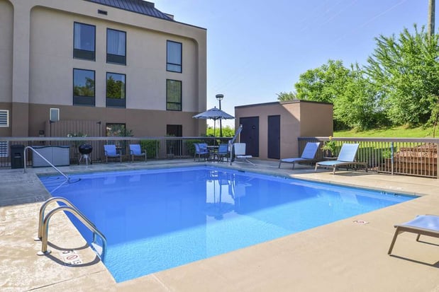 Images Hampton Inn Staunton