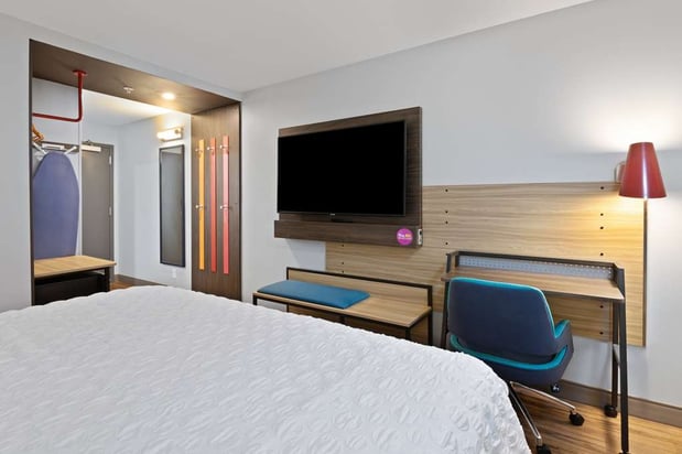 Images Tru by Hilton Sharonville Cincinnati