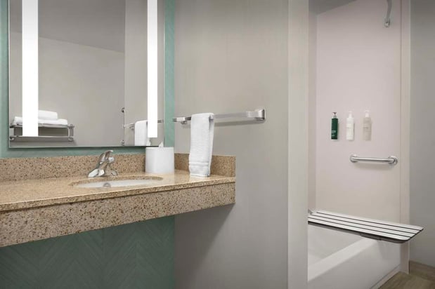 Images Hilton Garden Inn Raleigh Capital Blvd I-540