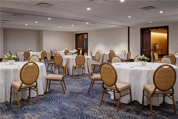 Images Amway Grand Plaza, Curio Collection by Hilton
