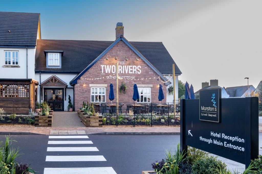 Images The Two Rivers at Chepstow by Marston's Inns