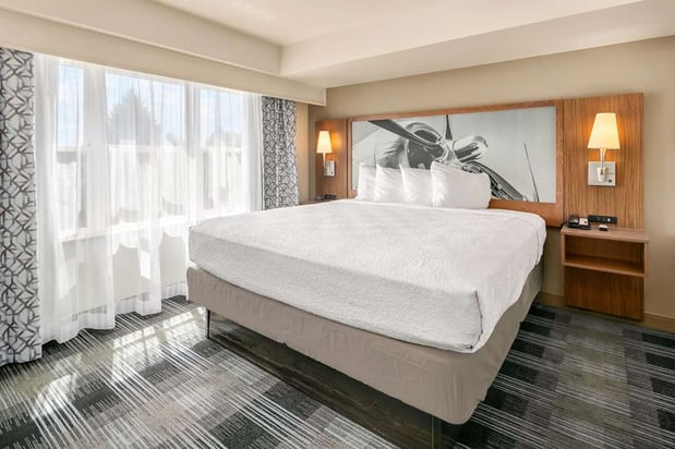 Images Executive Residency by Best Western Navigator Inn & Suites