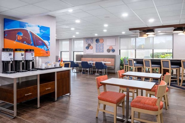 Images Hampton Inn Auburn