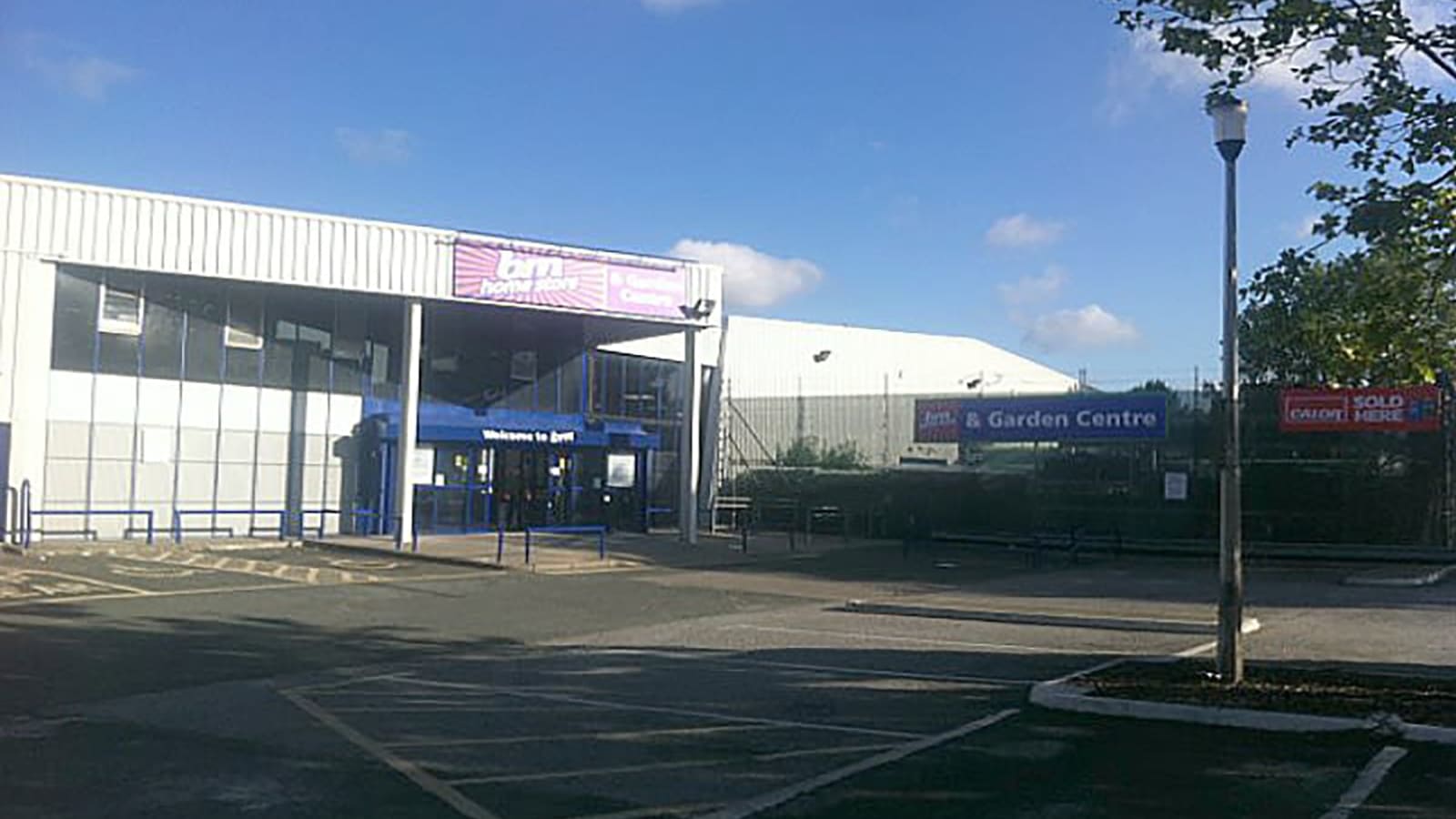 Images B&M Home Store with Garden Centre