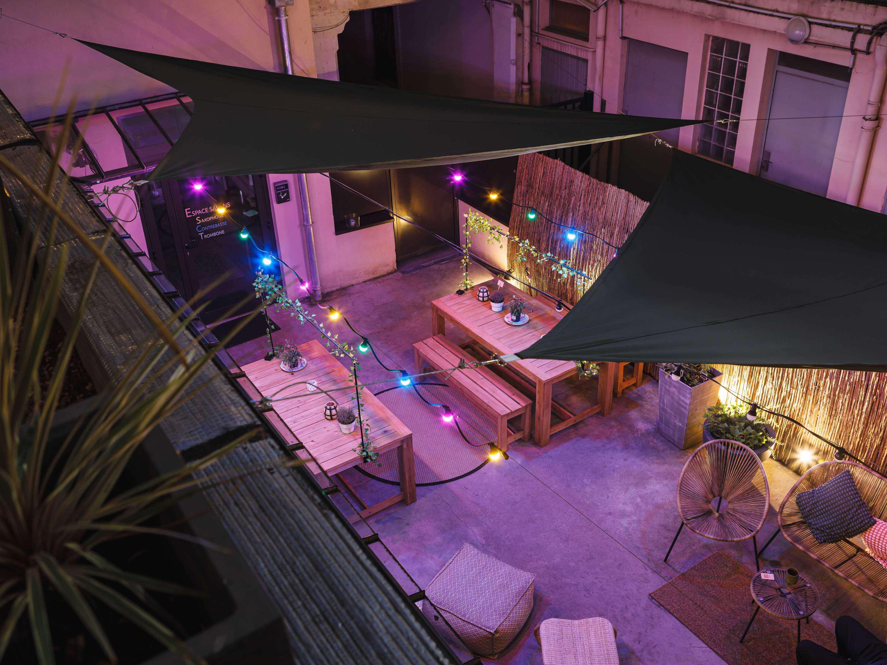Melle Simone Restaurant Jazz Bar