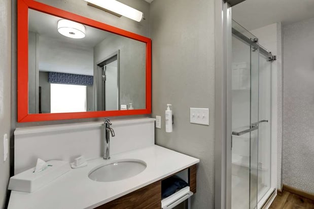 Images Hampton Inn & Suites St. Louis-Edwardsville