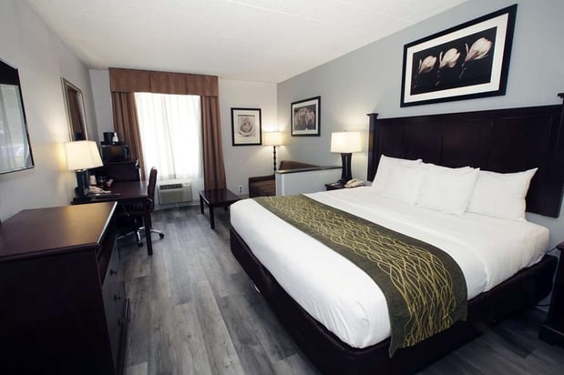 Images Best Western Paramus Hotel & Suites