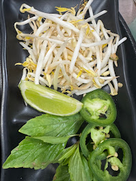 maipithai & sushi bar Image