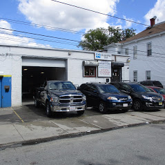 Lawrence Collision Center + Photo