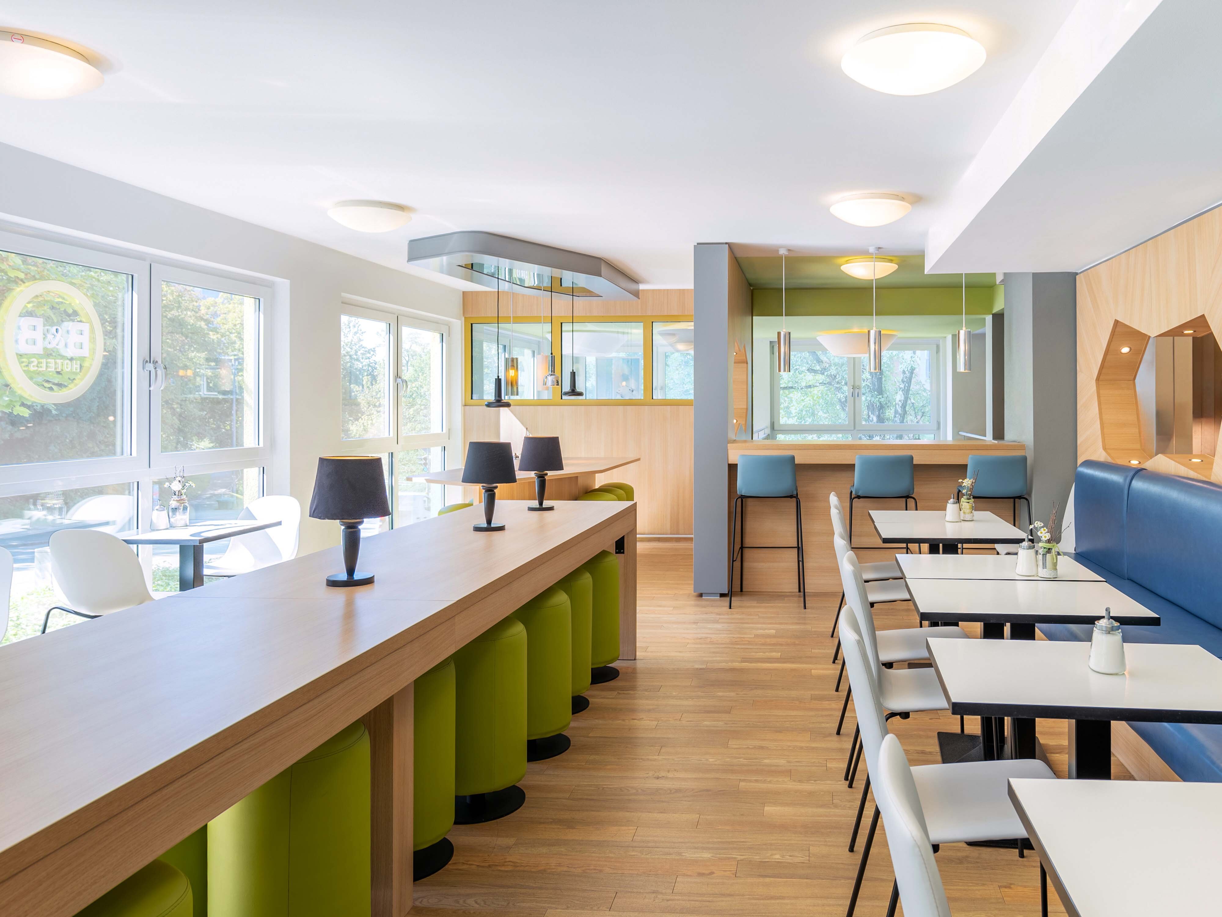 Bilder B&B HOTEL Stuttgart-City