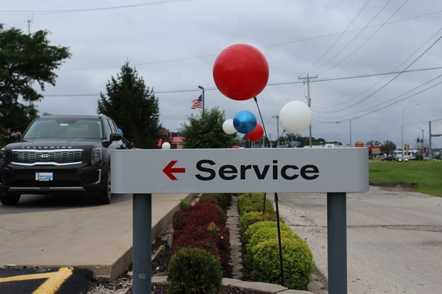 Images Russ Darrow Kia of Waukesha Service Center