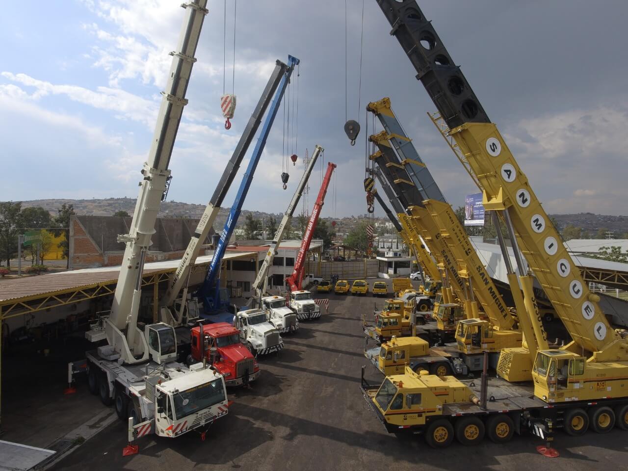Grúas y Equipos de Michoacán Querétaro