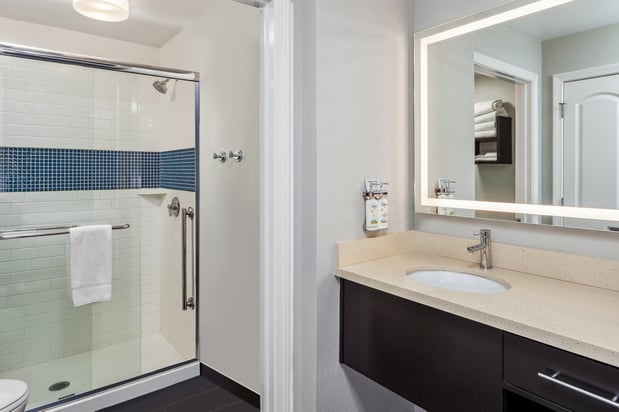 Images Staybridge Suites Albany Wolf Rd-Colonie Center by IHG