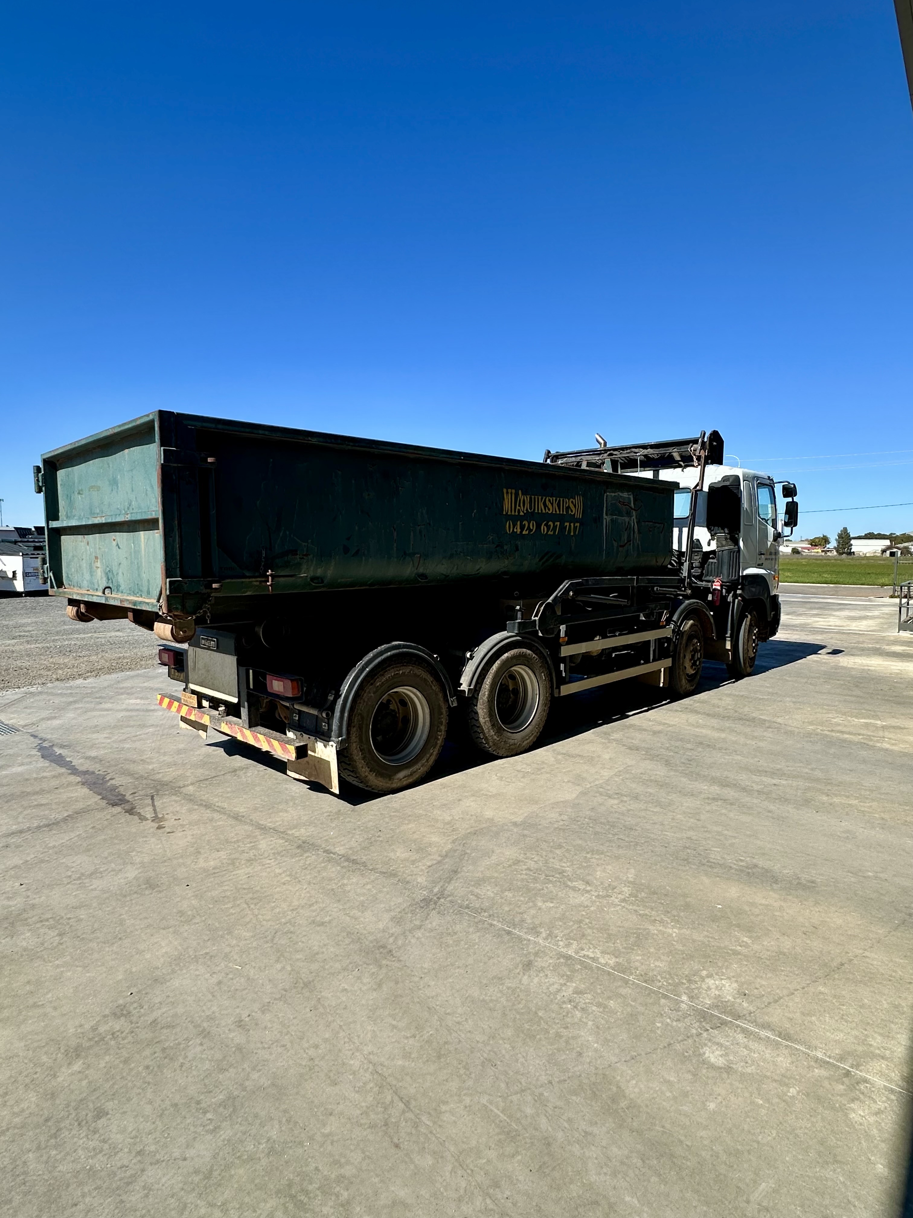 Images MIA Quikskips and MIA Quik Waste