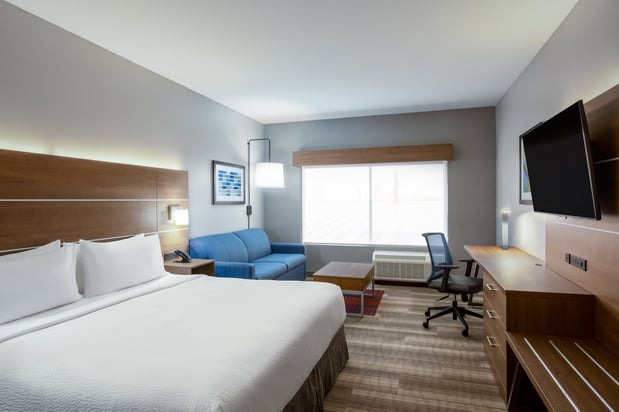 Images Holiday Inn Express & Suites Gilbert – Mesa Gateway Airport by IHG