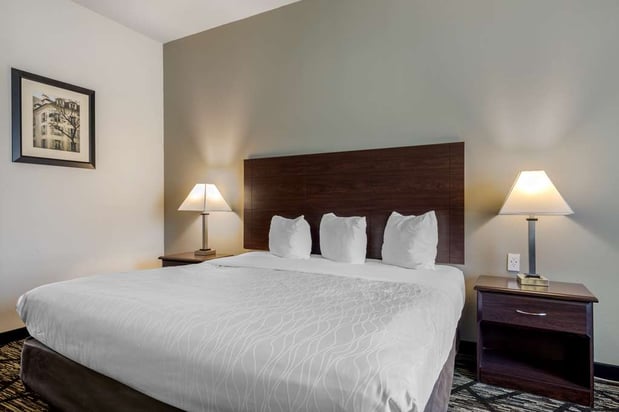 Images Best Western Plus McKinney Inn & Suites