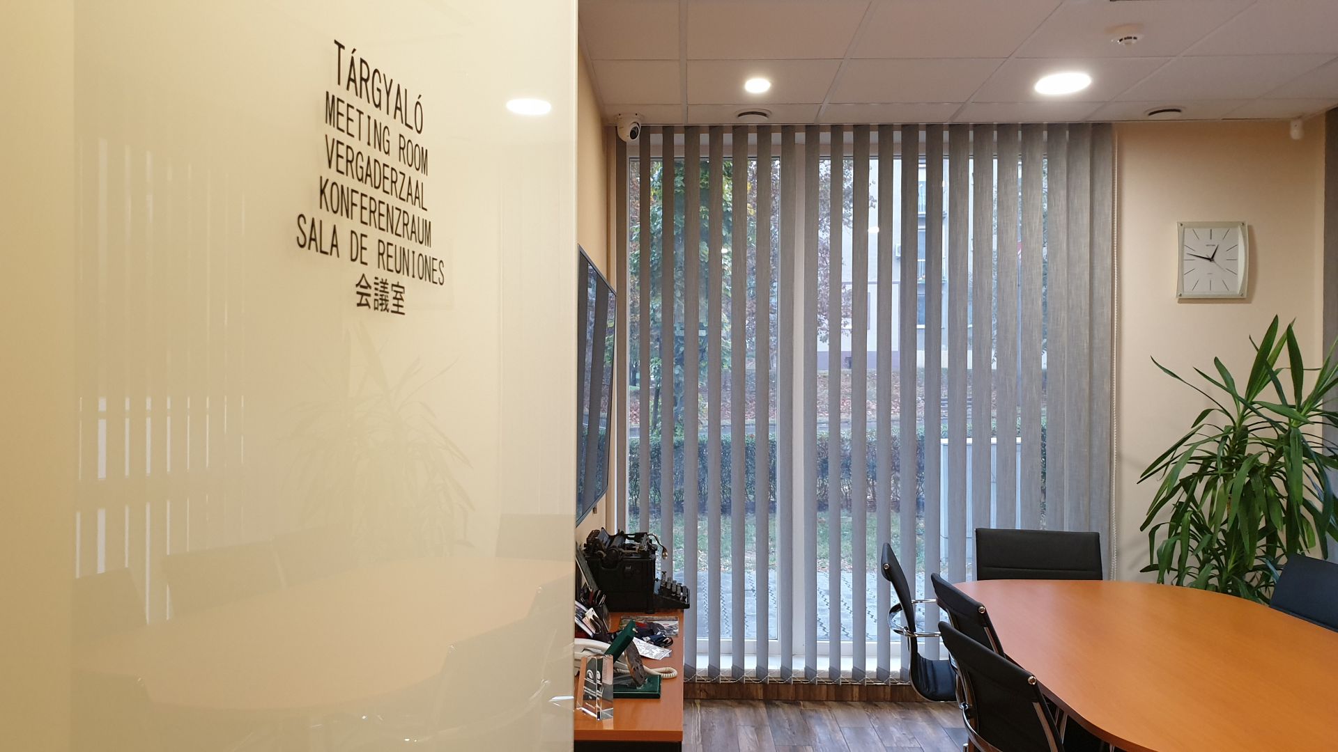 Images JB Consulting Kft.