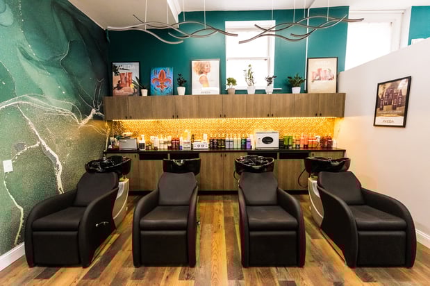 Images Salon St. Louis