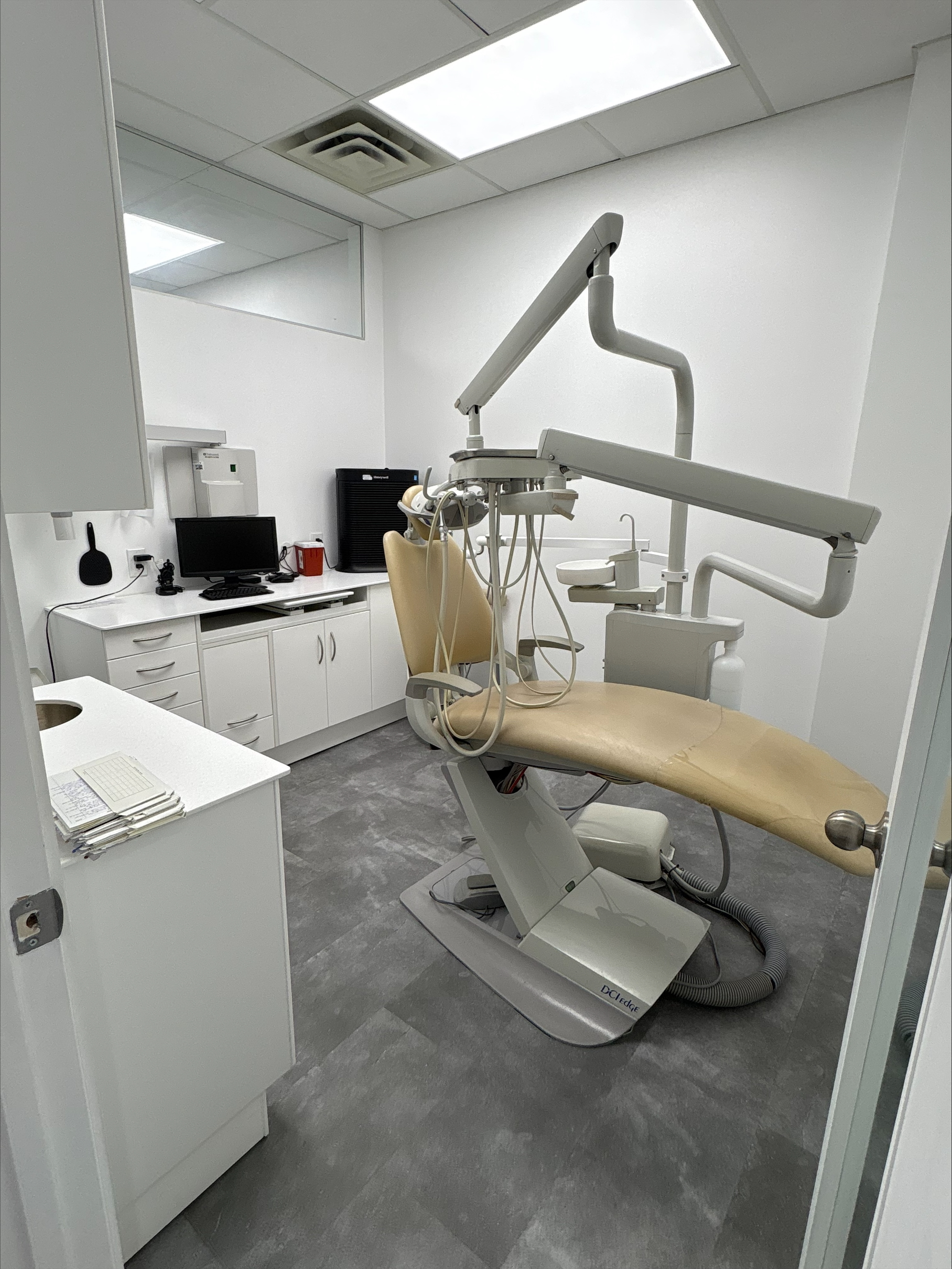 Images Dawson Dental - Brampton
