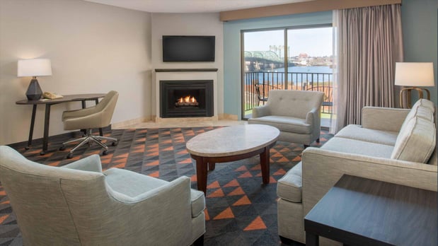 Images Holiday Inn Portland - Columbia Riverfront by IHG