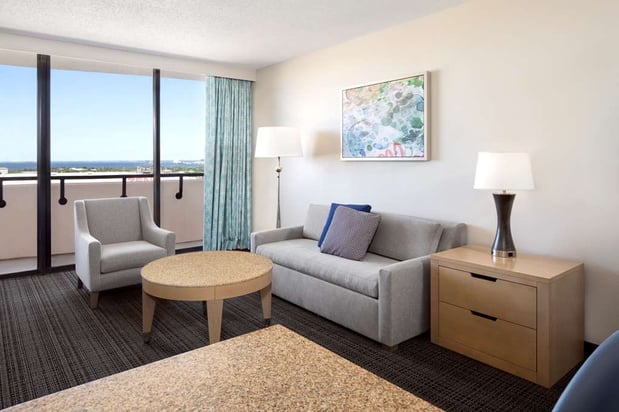 Images Embassy Suites by Hilton Tampa Airport Westshore