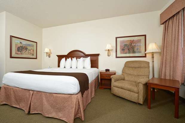 Images SureStay By Best Western Blackwell