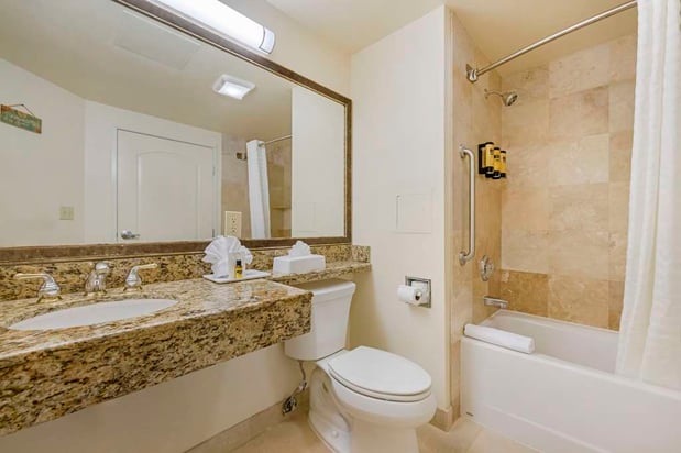 Images Best Western Plus Marina Shores Hotel