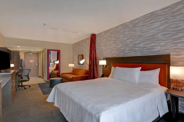 Images Home2 Suites by Hilton Orlando at FLAMINGO CROSSINGS Town Center