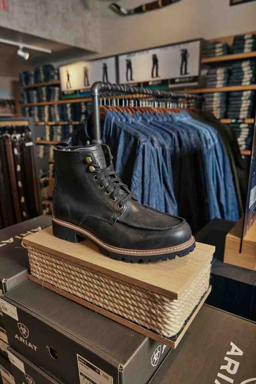 Ariat Brand Shop Image