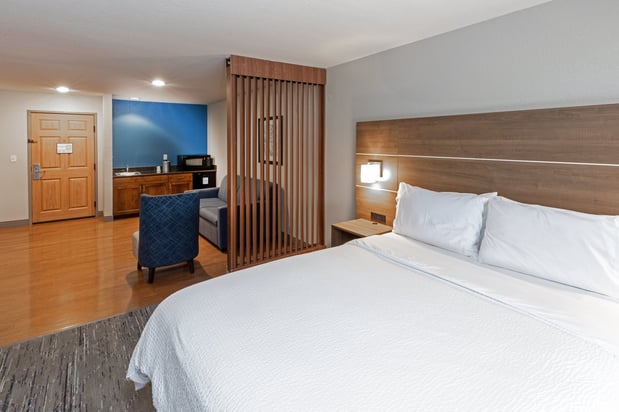 Images Holiday Inn Express & Suites Tulsa S Broken Arrow Hwy 51 by IHG