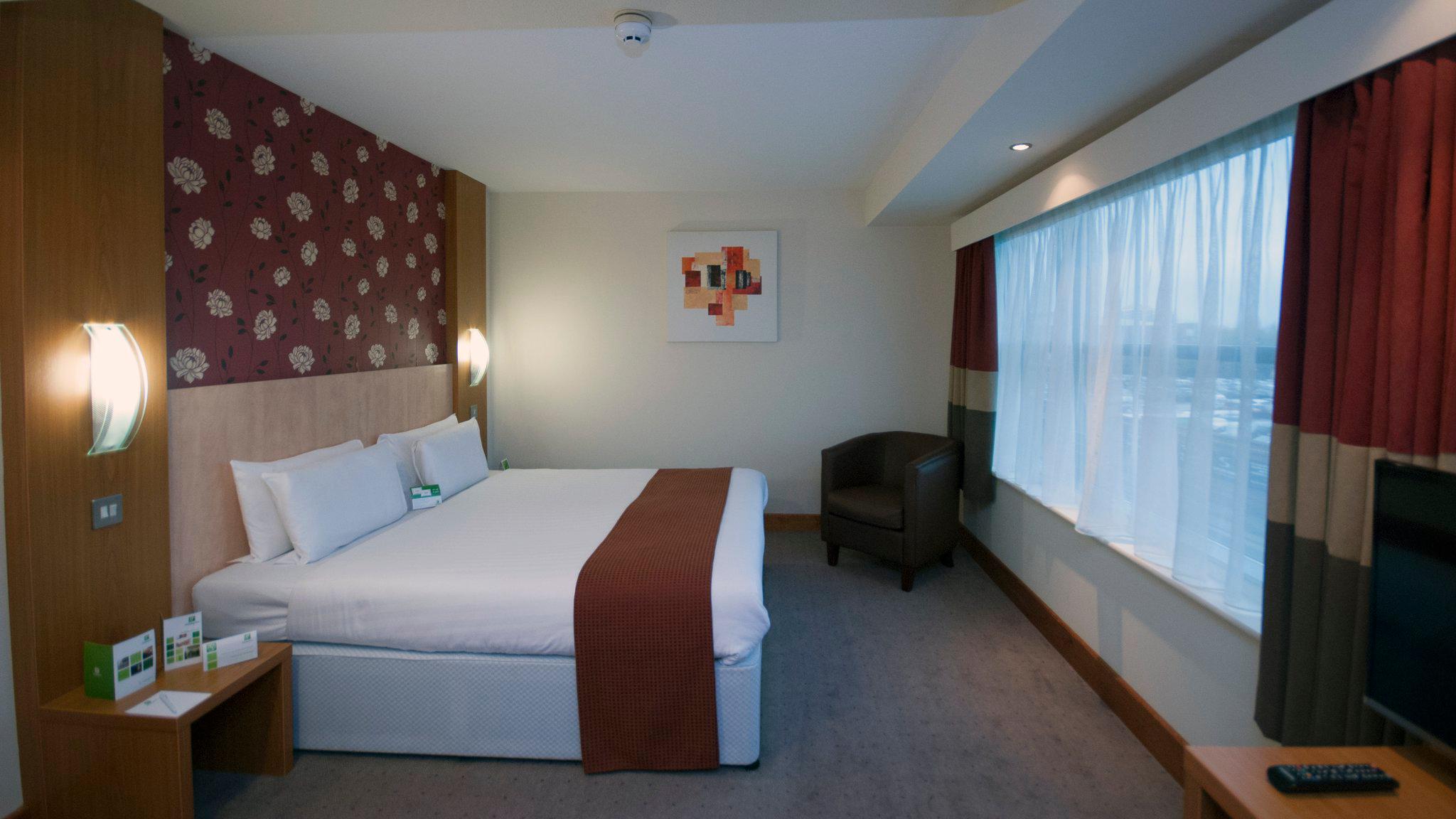 Holiday Inn Manchester - Central Park, an IHG Hotel Manchester 01612 776910