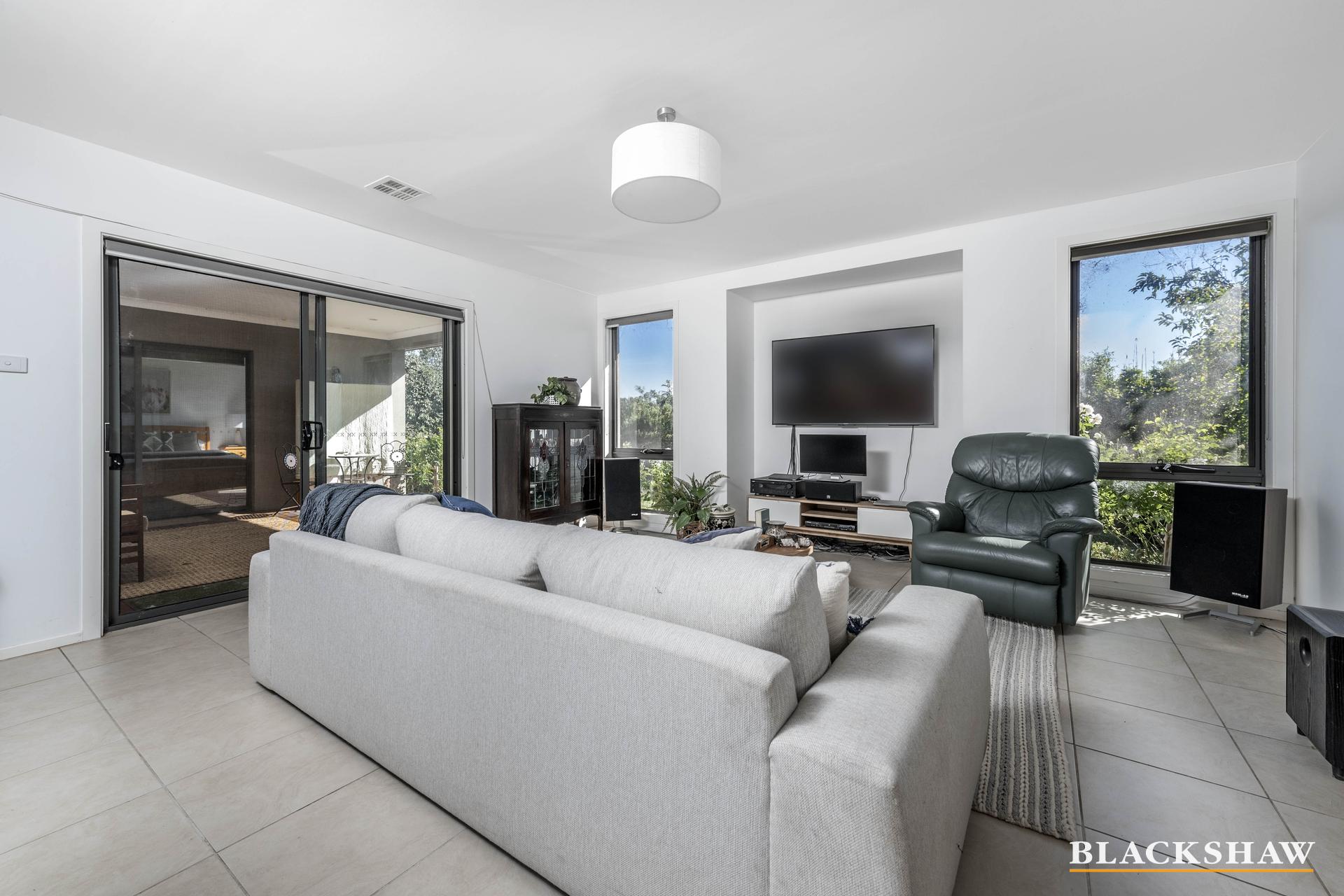 Images Blackshaw Real Estate Tuggeranong