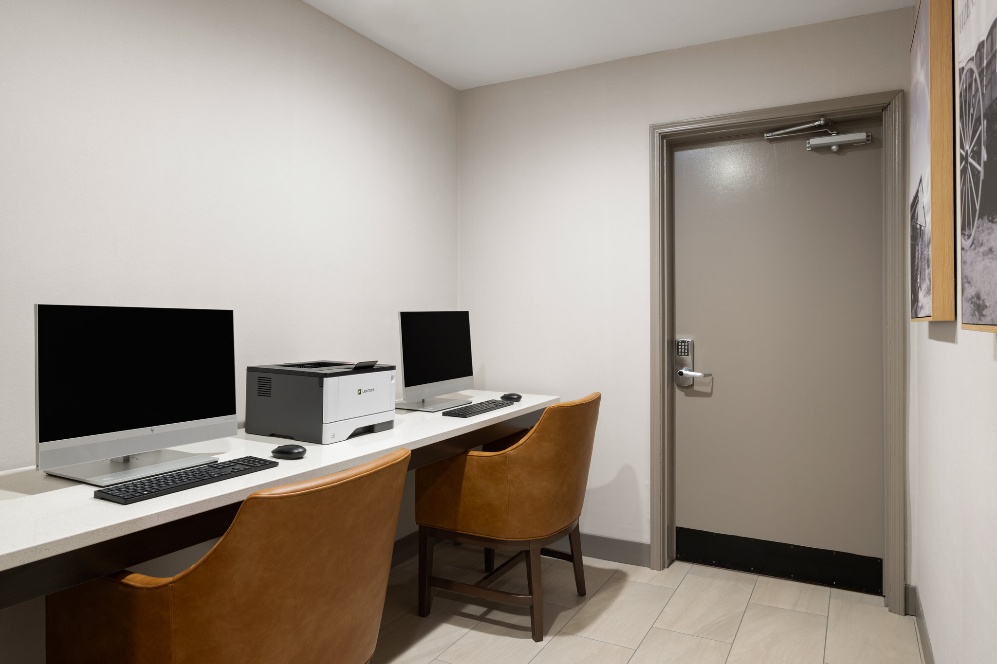 Holiday Inn Express & Suites Paso Robles by IHG Image