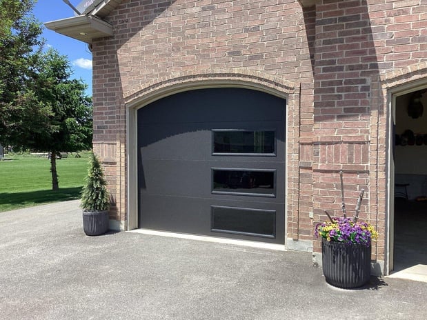 Images Pioneer Overhead Door
