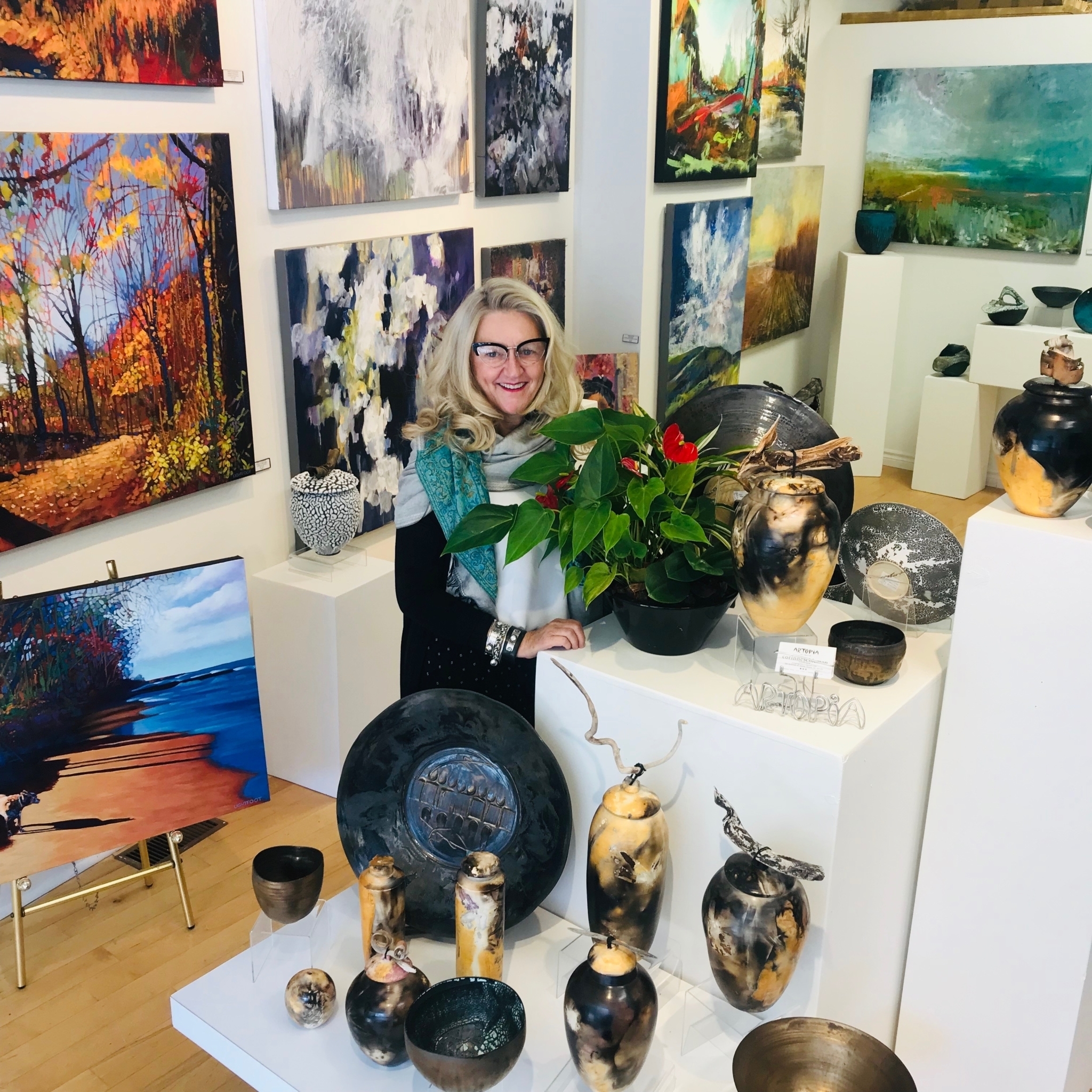 Images Artopia Gallery & Framing