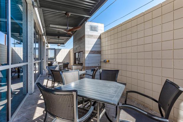 Images Holiday Inn Express & Suites Phoenix Dwtn - State Capitol by IHG