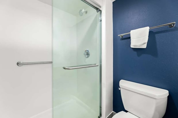 Images Spark by Hilton Tupelo