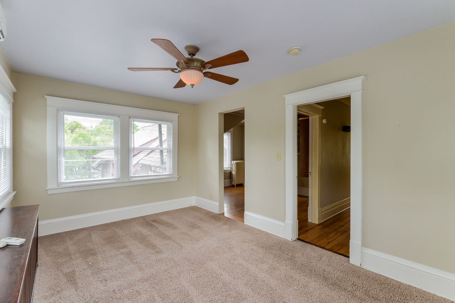 Spacious living space at Invitation Homes Minneapolis.