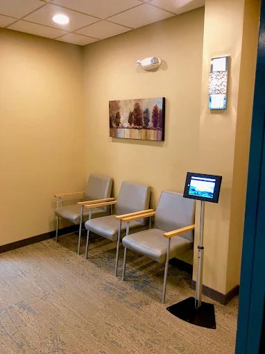 Images Precision Eye & Laser - Dr. Steinberg MD