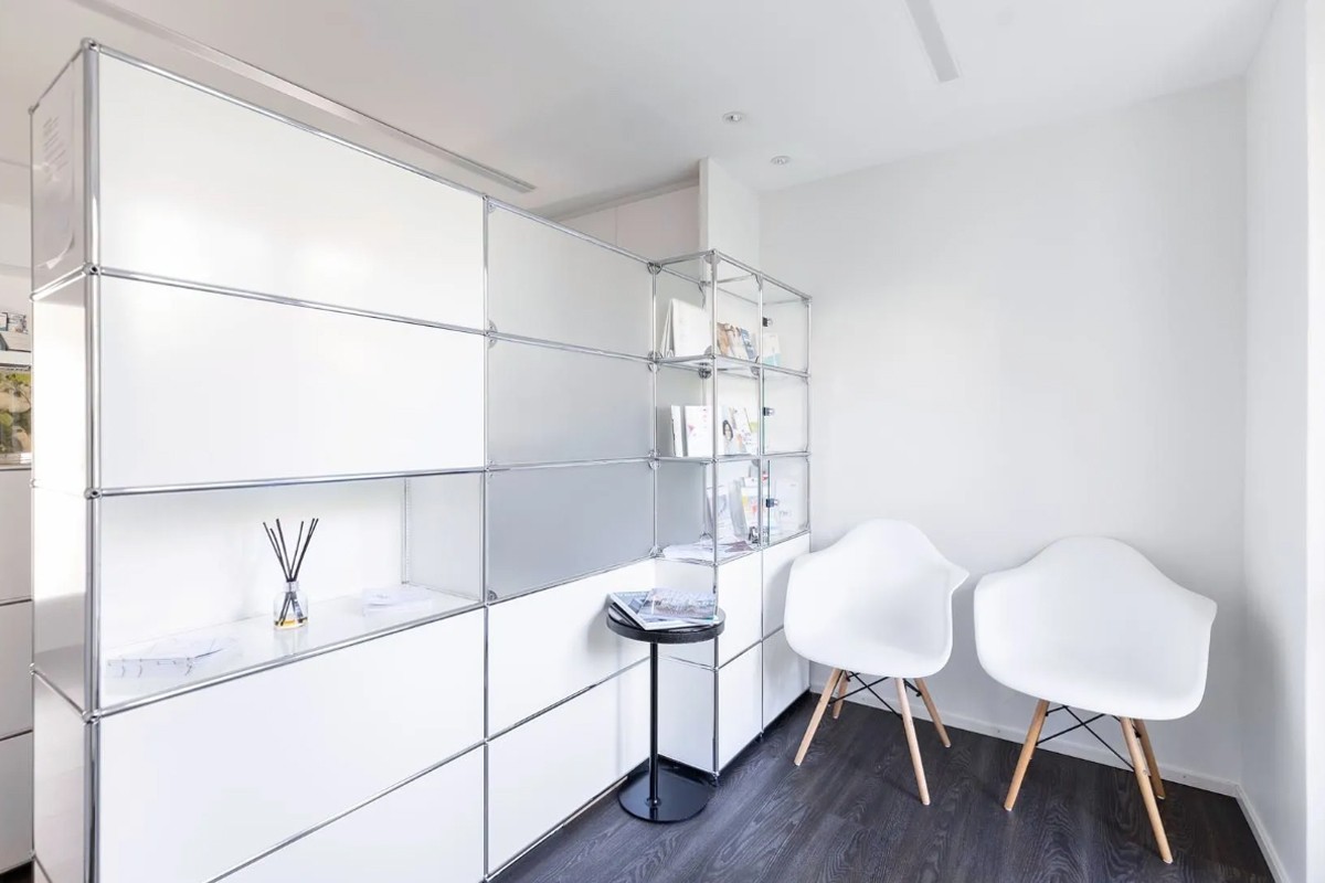 Zahnarztpraxis Dr. Judith Aufenanger, Alte Landstrasse 147 in Küsnacht