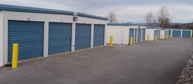 Images Storage Wise of Fishersville