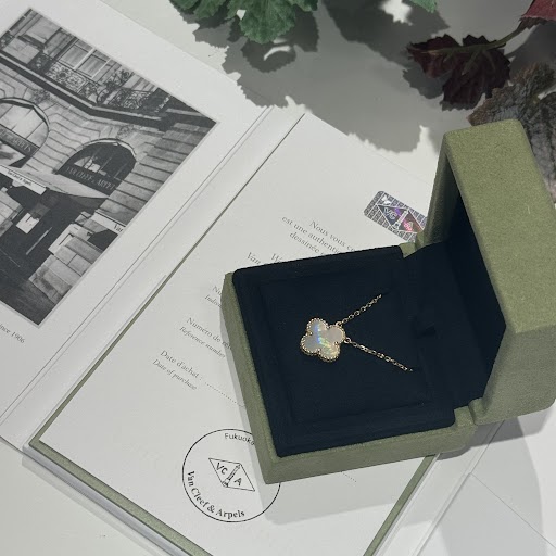 Images 買取専門店  KOMEHYO  (コメ兵)  広島三越