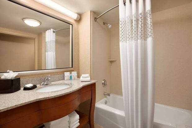 Images Hampton Inn & Suites Hartford/East Hartford