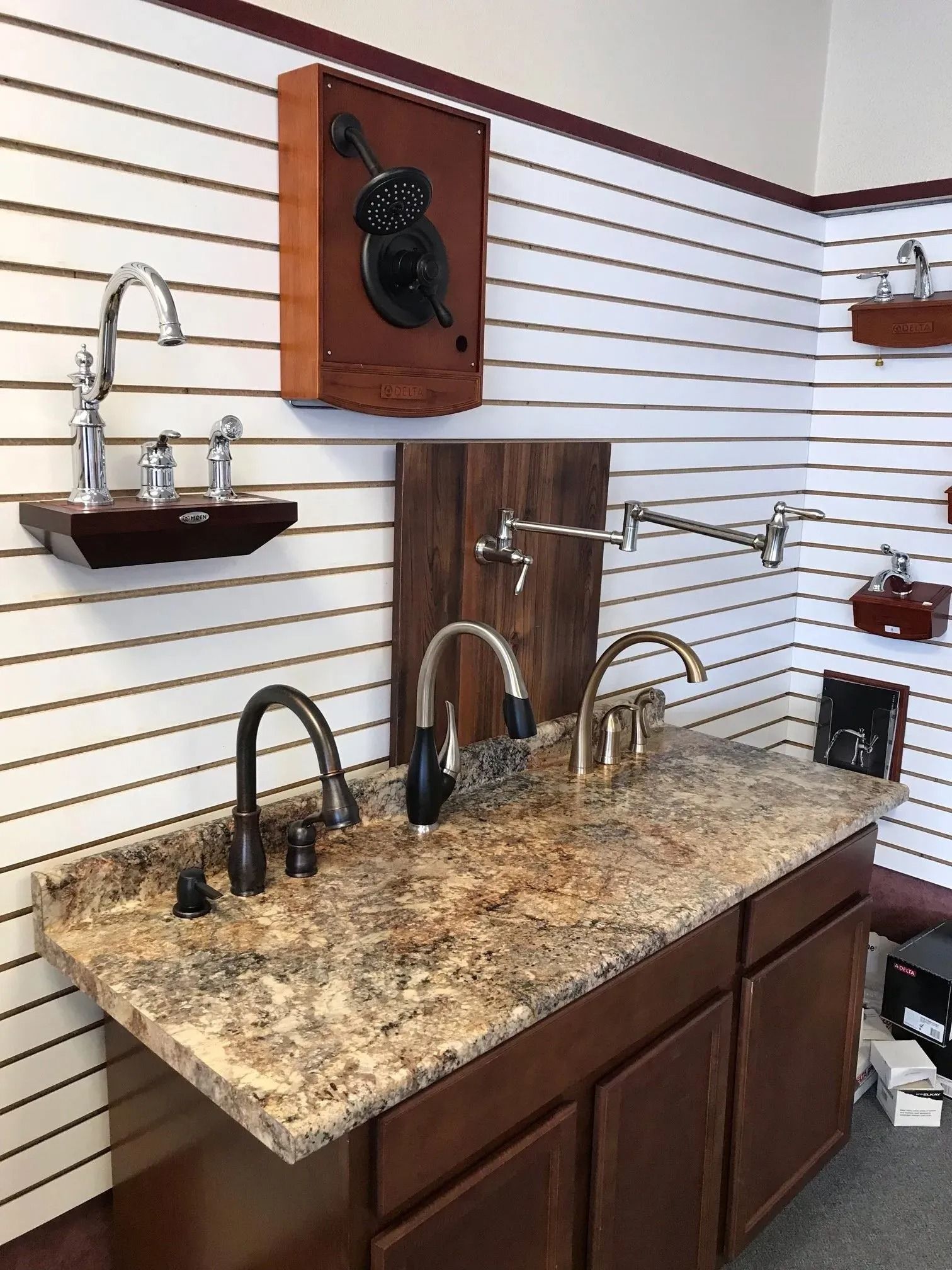 Long's Plumbing & Heating Inc Image