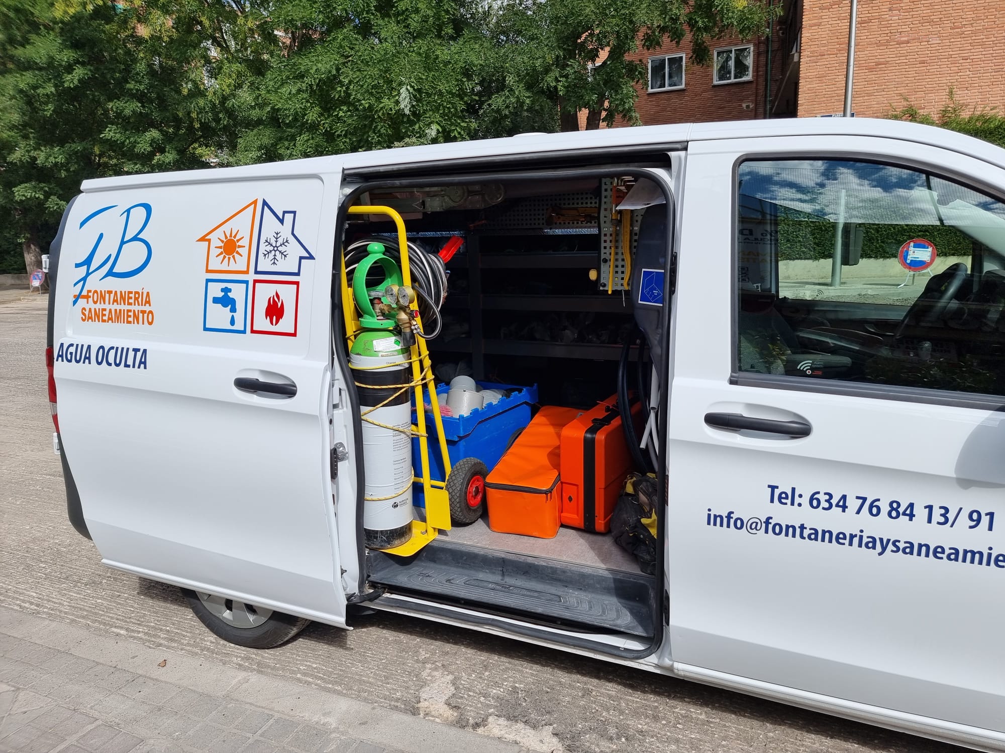 Images GB Fontanero Urgente en Tu Barrio