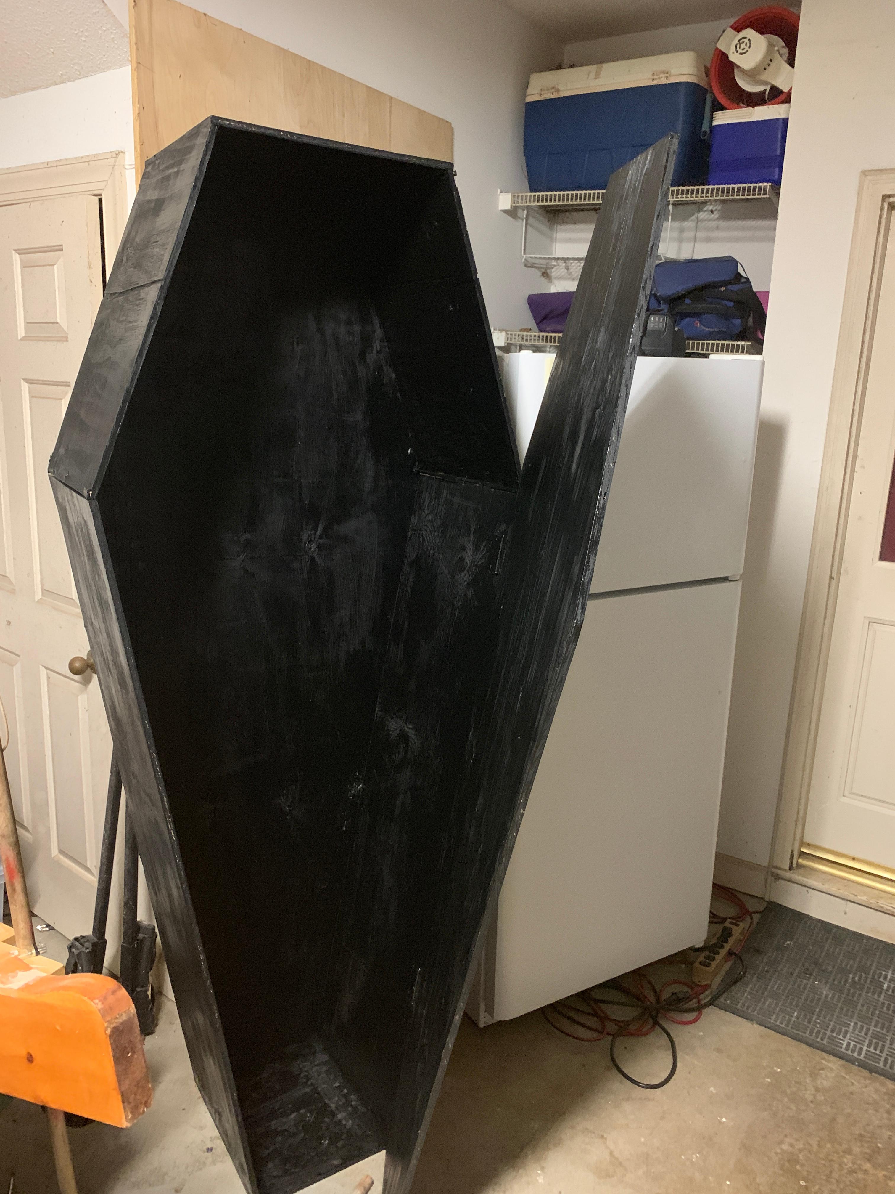 Count Junkula truck coffin prop