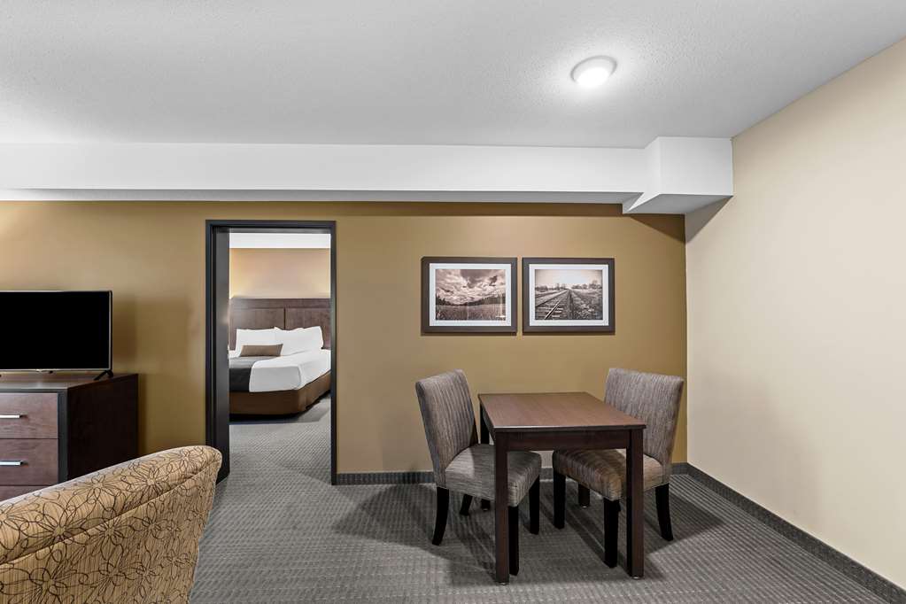 Images Best Western Plus Lacombe Inn & Suites